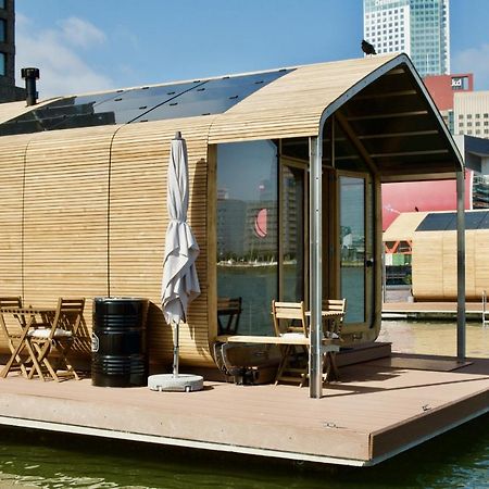 Wikkelboat Nr2 At Floating Rotterdam Rijnhaven Roterdão Exterior foto